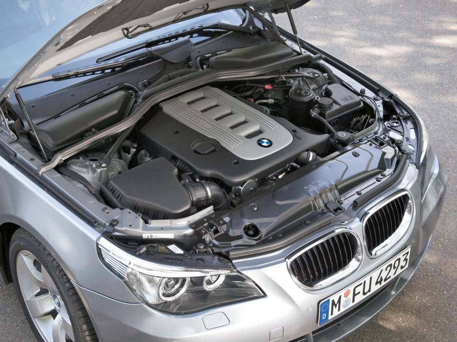  BMW 535d Sedan 2004 года  (фото 2 из 4)